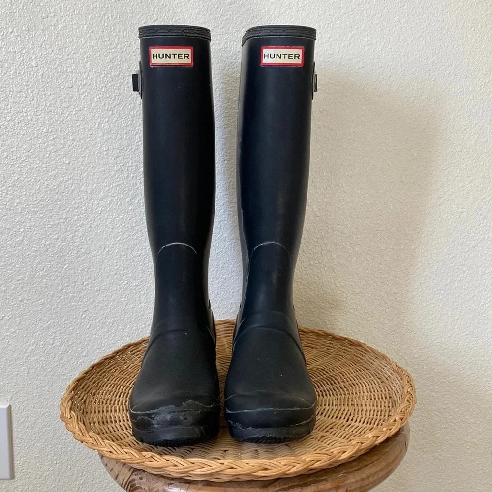 Hunter - Women's Original Tall Rain Boots us 6m /7f